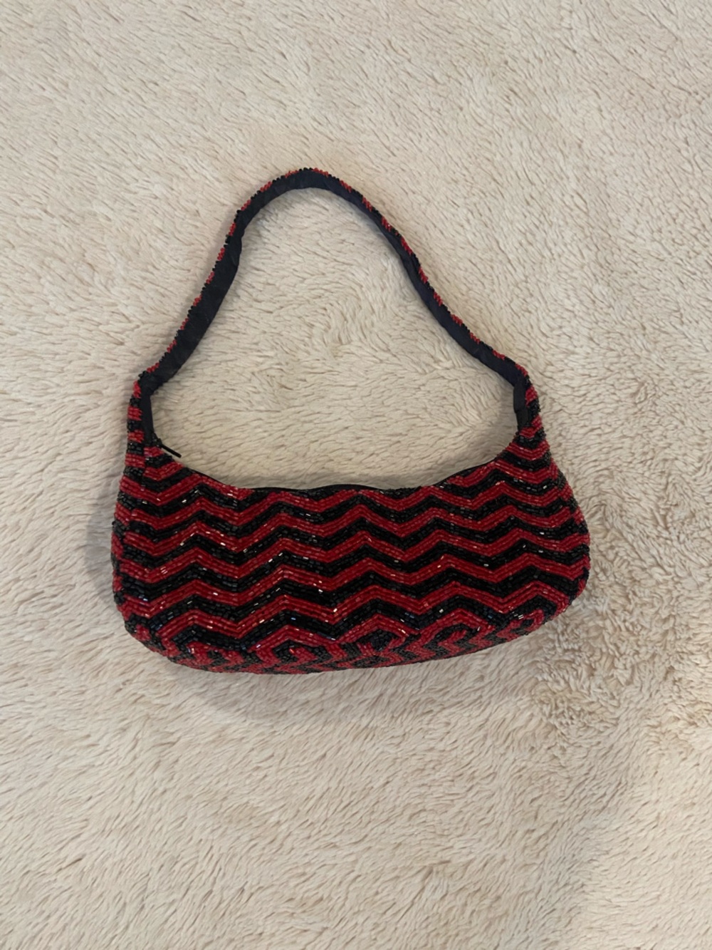 Moyna Red Black Beaded Zig Zag Shoulder Bag Vintage Y2K Mini Handbag